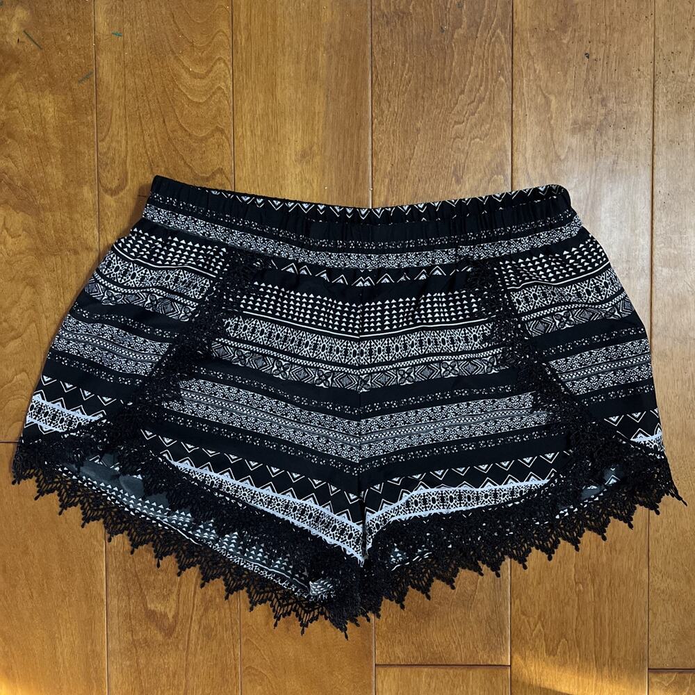 Vintage Charlotte Russe Y2K Lace Trim Shorts Size M Black Geometric Fairy Grunge
